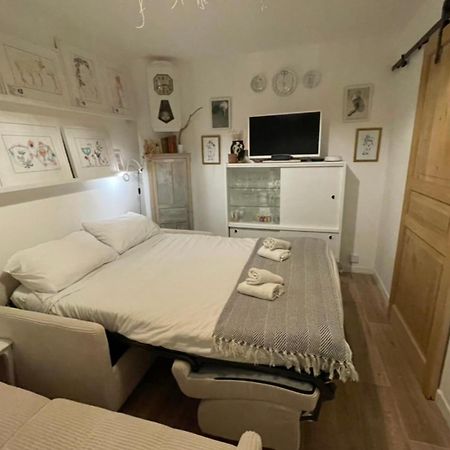 Charming Air-Conditioned One-Bedroom 150M From Cavaliere Beach Le Lavandou Extérieur photo